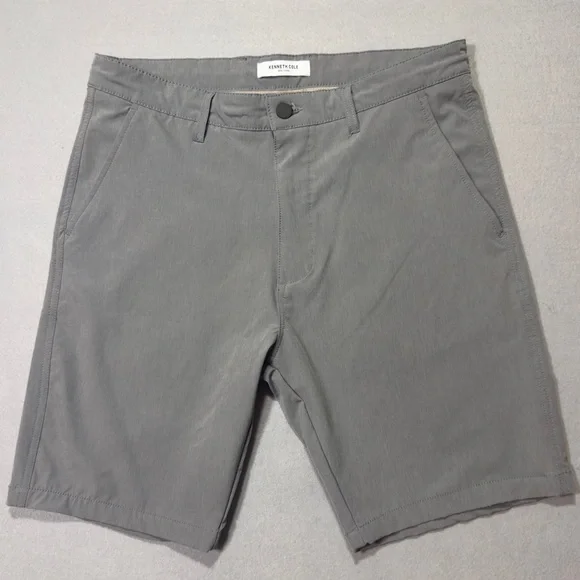 Kenneth Cole Gray Flat-Front Performance Shorts - Picture 2 of 9